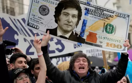 El dólar oficial se dispara a casi $ 1.400