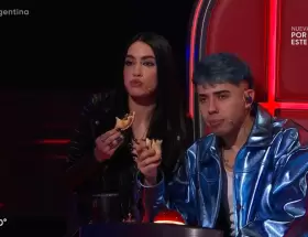 Lali Espósito y Luck Ra disfrutando las empanadas de Violeta
