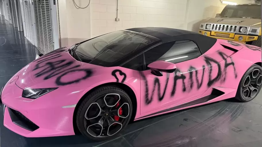 Wanda Nara se tom en serio la venganza a Icardi y le pint su lamborghini