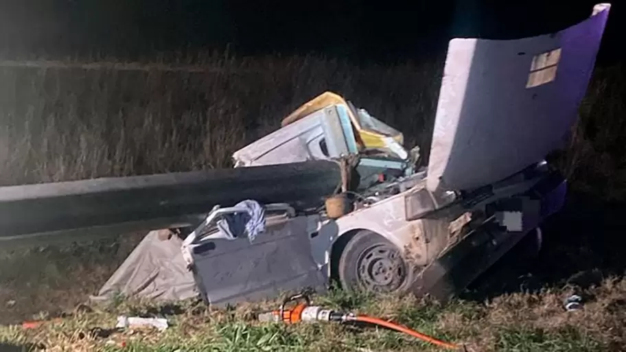 Fiat 147 fue embestido por un Bora blanco