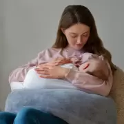 Cansancio, dolor y culpa: Semana Mundial de la Lactancia, entre mitos, redes sociales y la necesidad de acompaar