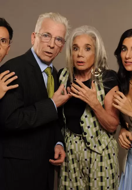 Rodrigo Noya, Gerardo Romano, Ana María Picchio y Gabriela Sari.