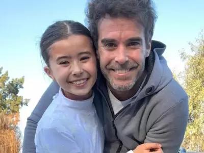 Rufina Cabr junto a su pap, Nicols Cabr