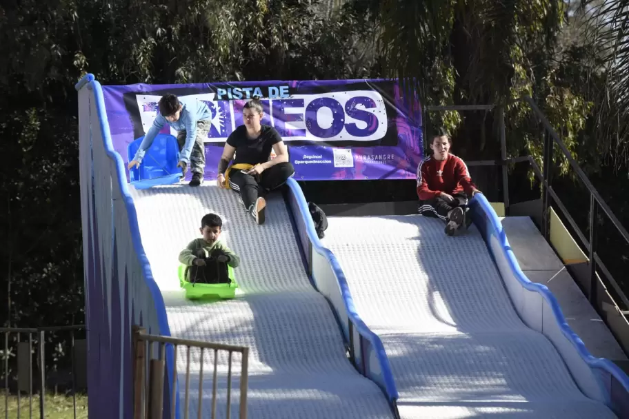 Como cada ao, el compromiso con los nios y las nias se tradujo en una propuesta accesible, segura y de calidad.