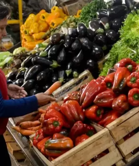 Frutas y verduras, un lujo en la era Milei