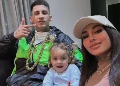 L-Gante junto a Tamara Báez
