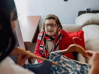 Los asistentes gerontolgicos ya no solo deben cuidar, sino acompaar ese cuidado con promocin de autonoma