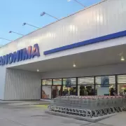 Escndalo poltico y policial en Neuqun: detuvieron al hijo de una candidata a senadora por un millonario robo en un supermercado