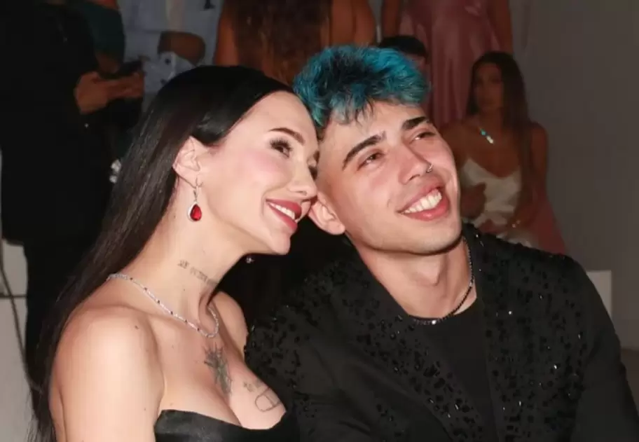 La Joaqui y Luck Ra se muestran mas enamorados que nunca