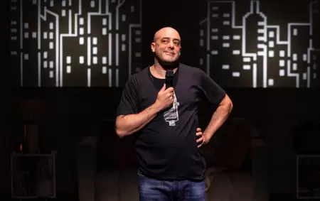 Entre risas, lanza un titular para esta etapa de su vida: "Disfrútenlo porque me queda poco".