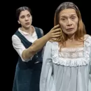 "Ortopedia Snchez, injerto teatral sanitario": una obra que desafa los lmites del grotesco y la realidad