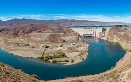 Central Hidroeléctrica Piedra del Águila