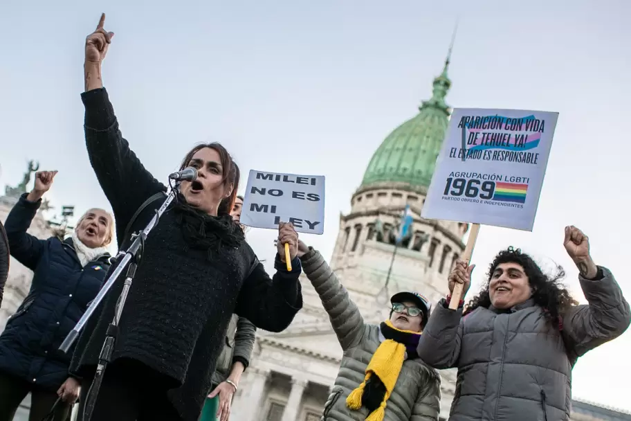 Convocan a un Cabildo Trava