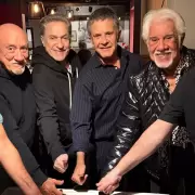 El rock no tiene edad: llega "Vamo los Pibes", la comedia que promete sacudir a la tercera edad