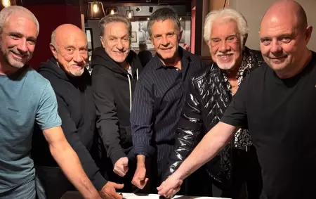 Antonio Grimau, Osvaldo Laport, Raúl Lavié y Osvaldo Santoro se ponen en la piel de cuatro amigos dispuestos a todo