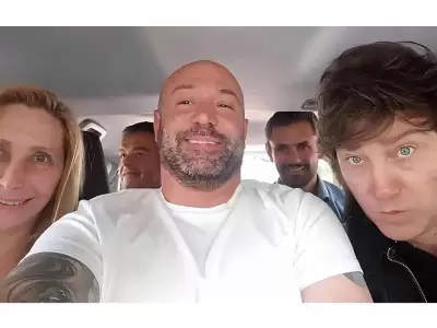 Diego Spagnuolo en el medio, Karina y Javier Milei a sus costados, y Martn Menem detrs.