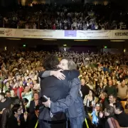 Karina agradeci por "poner lo que hay que poner" y Milei la enterr: "Les estamos afanando los choreos"