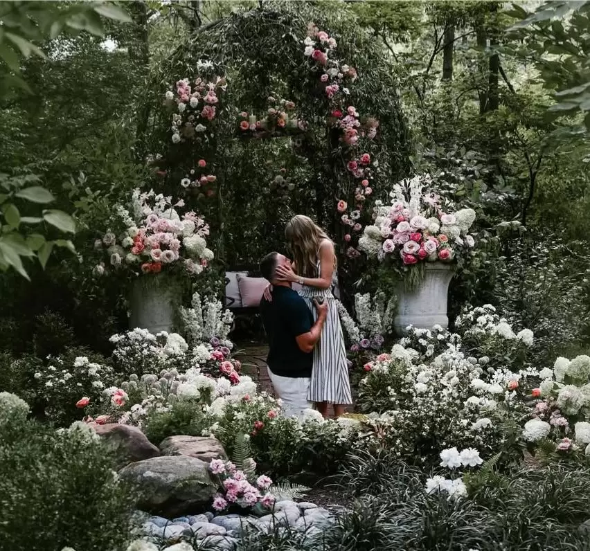 Taylor Swift compartieron las primeras imgenes de su compromiso