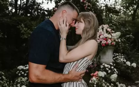Taylor Swift y Travis Kelce comprometidos
