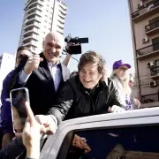 El Gobierno busc victimizarse por el escrache en Lomas de Zamora, pero la ruta del dinero Karina no se apaga