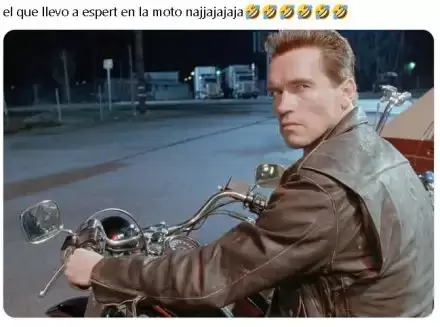 As reaccionaron las redes a la huida de Espert