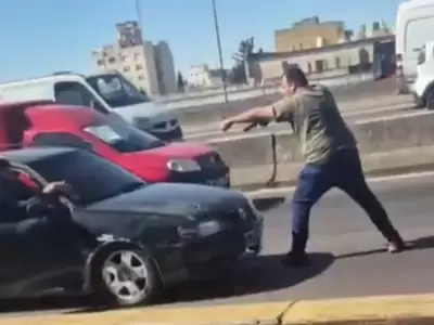 La secuencia gener pnico entre los ciudadanos que miraban anonadados