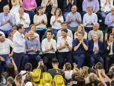 Gustavo Valds en el marco del cierre de campaa de Vamos Corrientes