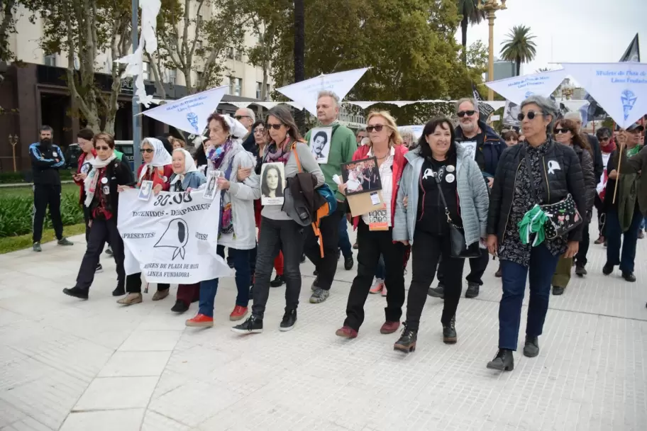La ronda de las madres.