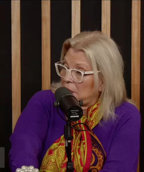 Elisa "Lilita" Carri pas por Cenital y dispar contra todos.