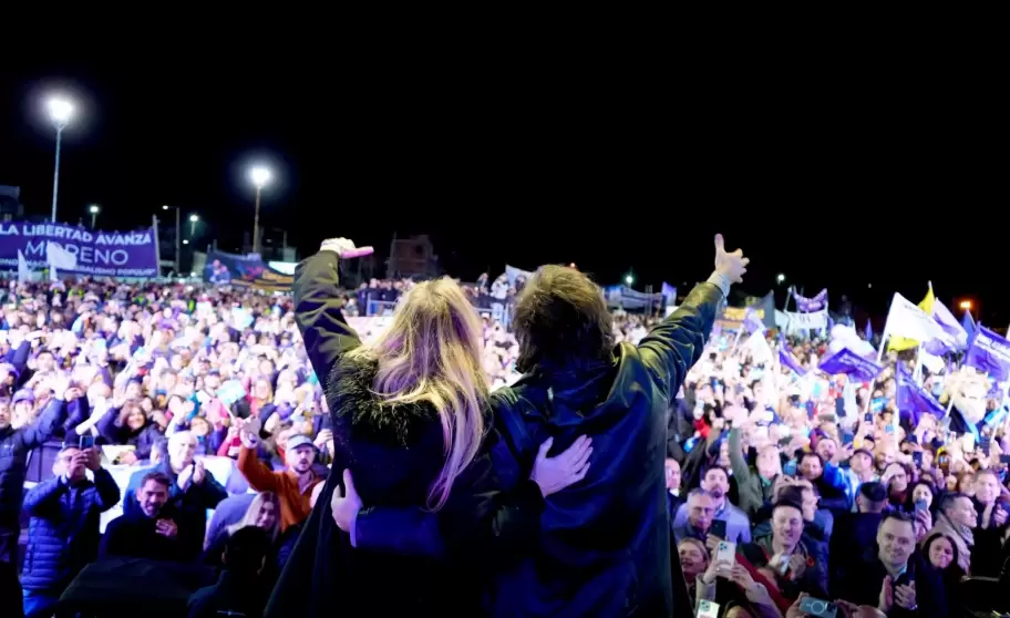 Javier y Karina Milei en Moreno