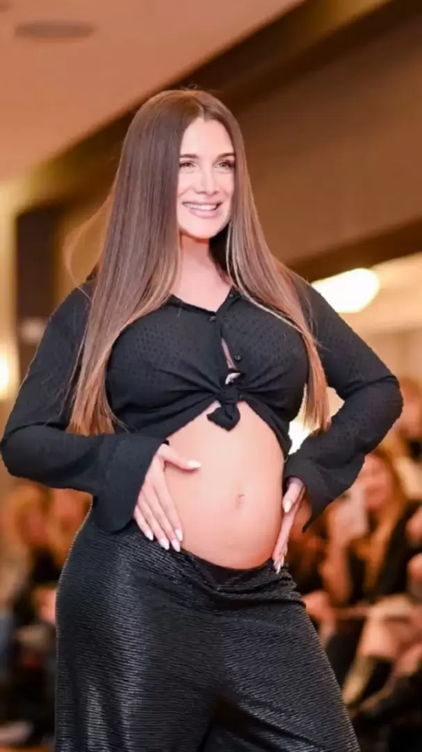 Cami Homs disfruta de su tercer embarazo y los antojos