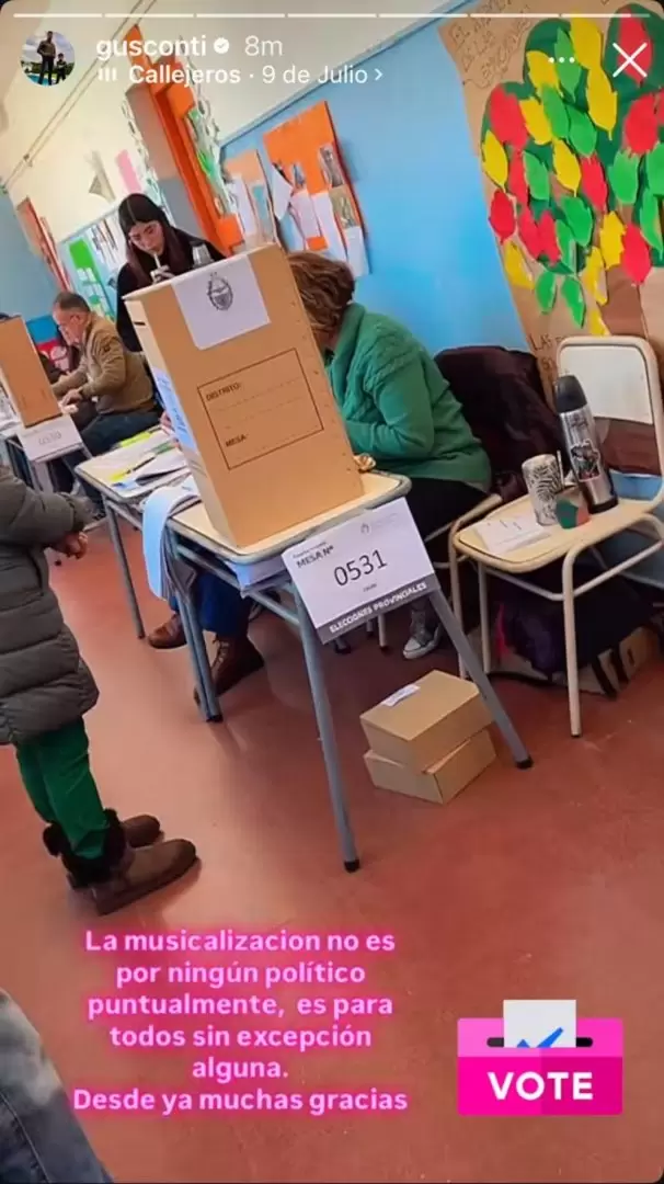 Gustavo Conti dejó un mensaje de rechazo tras votar.