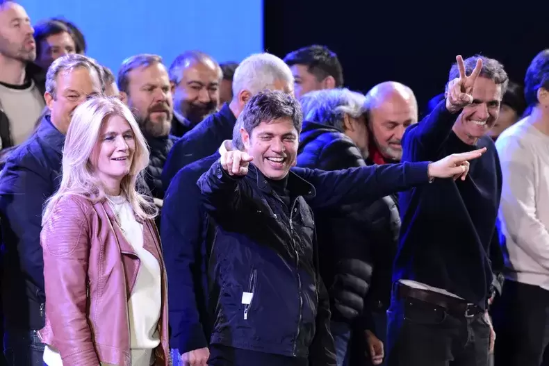 Kicillof junto a Magario y Katopodis