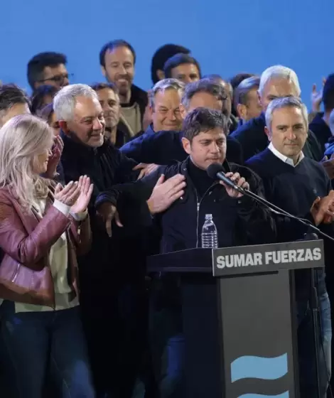 Kicillof se mostr con Fuerza Patria