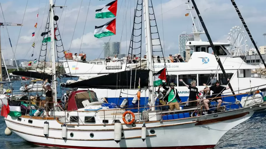 La Flotilla Global Sumud fue atacada por un dron israel frente al puerto de Tnez.