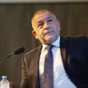 Quebrado en llanto, Juez exigi disculpas, apunt a Santiago Caputo y meti a Karina Milei en el centro del debate