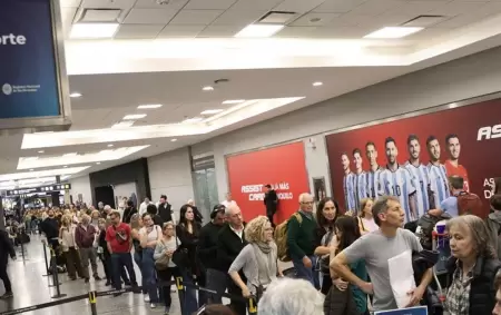 Estall el escndalo en Aeroparque y Ezeiza por la falla en la tinta
