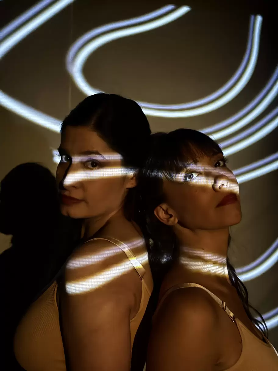 Cecilia Dellatorre y Luca Ivanissevich Machado estrenaron Noche Blanca. Entre la vigilia y el sueo