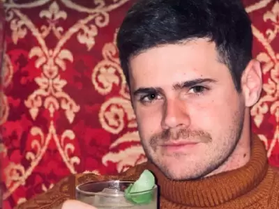 Gastn Soffritti apunt contra Cris Morena