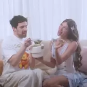 Yami Safdie estrena 'Luis' y las redes estallan por la inesperada participación de Martín Cirio