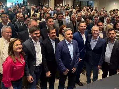 Martn Llaryora (Crdoba), Gustavo Valds (Corrientes) y Carlos Sadir (Jujuy), adems del ex gobernador Juan Schiaretti.