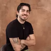 "No los voy a borrar": Agustn Franzoni presumi guardar videos ntimos de su ex y estallaron las redes