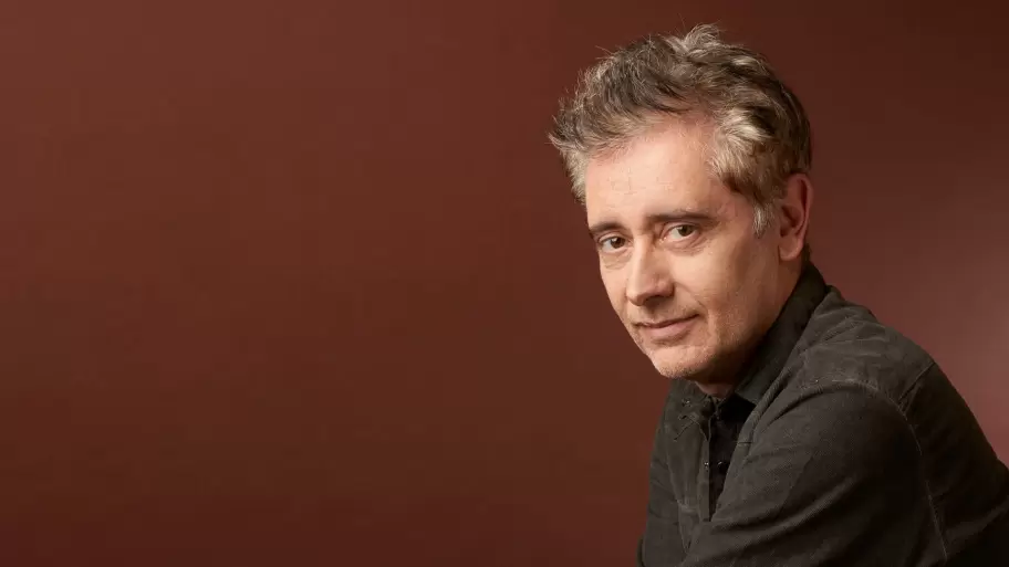 Hctor Daz es actor y director de teatro.