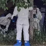 Apareci muerto en una cancha de ftbol tras ser denunciado por abusar a su nieta: investigan a la familia