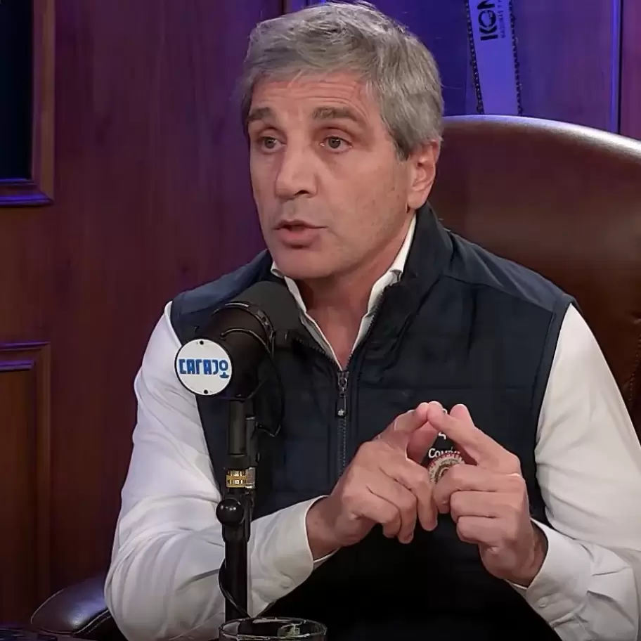 Luis Caputo en Carajo