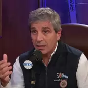 Caputo prometi "vender hasta el ltimo dlar" en medio de la corrida para defender las bandas cambiarias