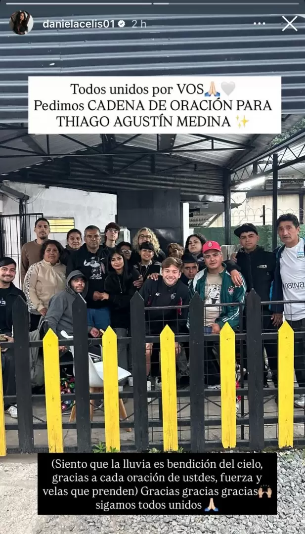 Mientras operan a Thiago Medina, la familia espera unida en las en las inmediaciones del hospital