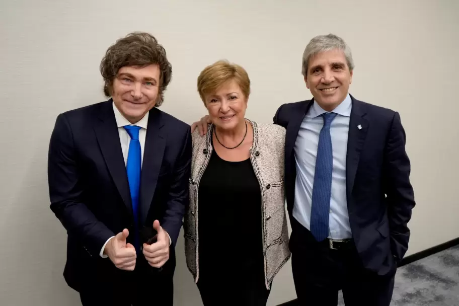 Javier Milei y el Ministro de Economa, Luis Caputo y Kristalina Georgieva