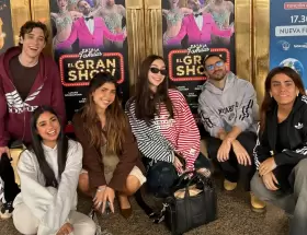 Elenco de Patria y Familia