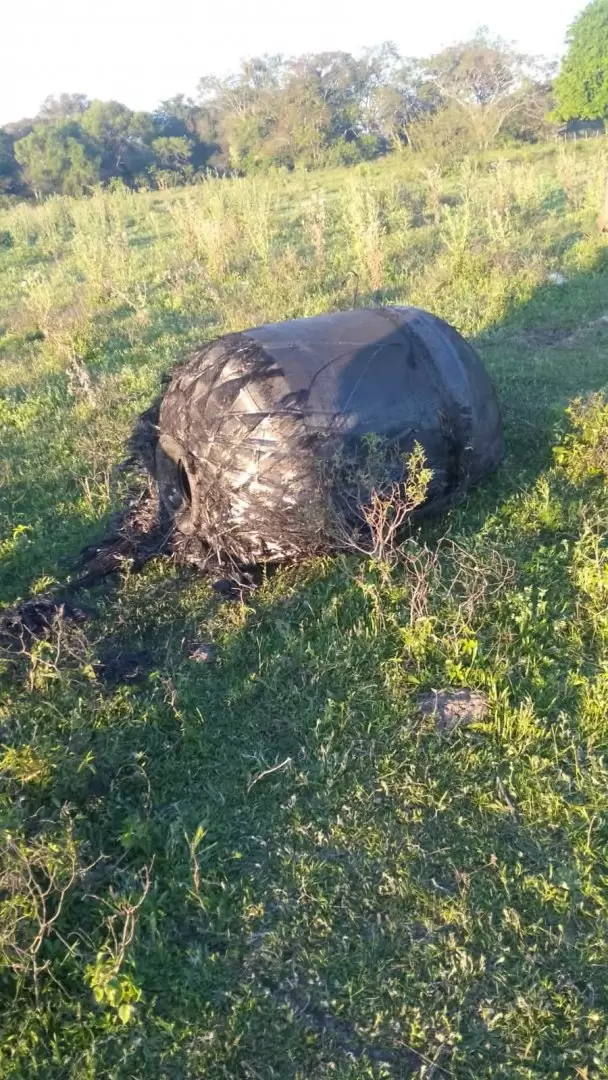 Apareci un extrao cilindro cado del cielo en Chaco